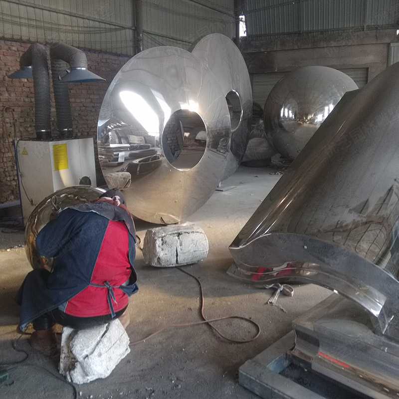 不銹鋼雕塑廠家，景觀雕塑定制