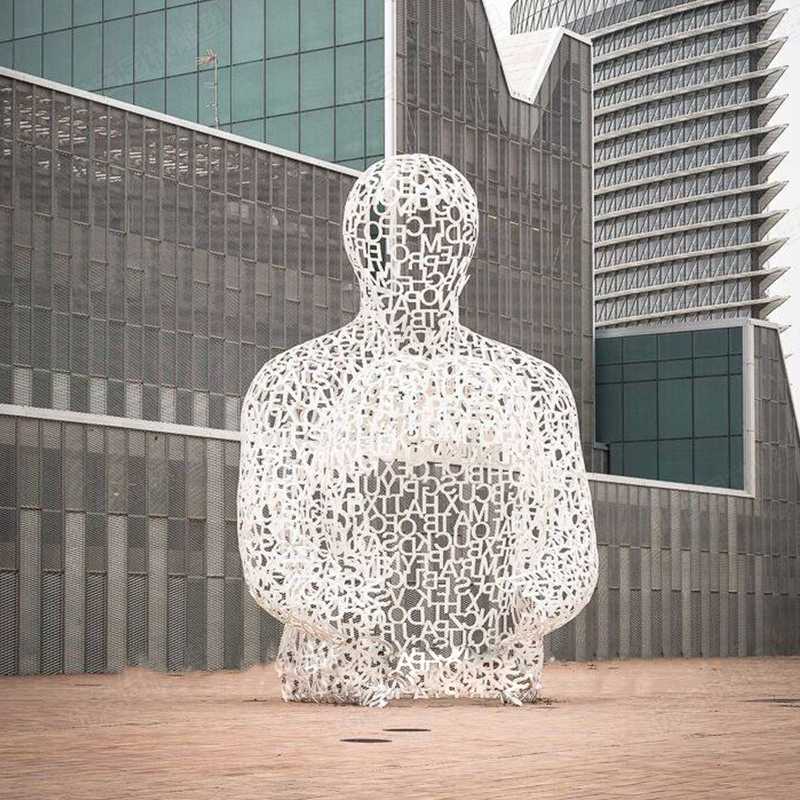 不銹鋼雕塑工廠，鏤空不銹鋼人物雕塑