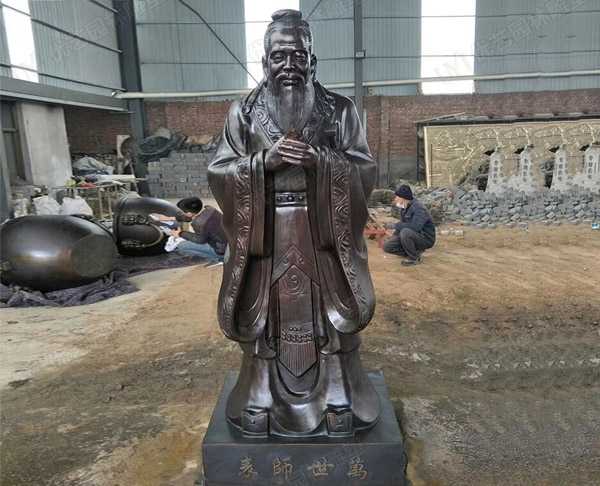 玻璃鋼雕塑制作出仿銅雕塑效果的步驟是什么呢？