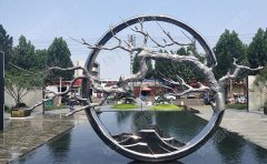 不銹鋼雕塑價(jià)格的高低與哪些因素有關(guān)？